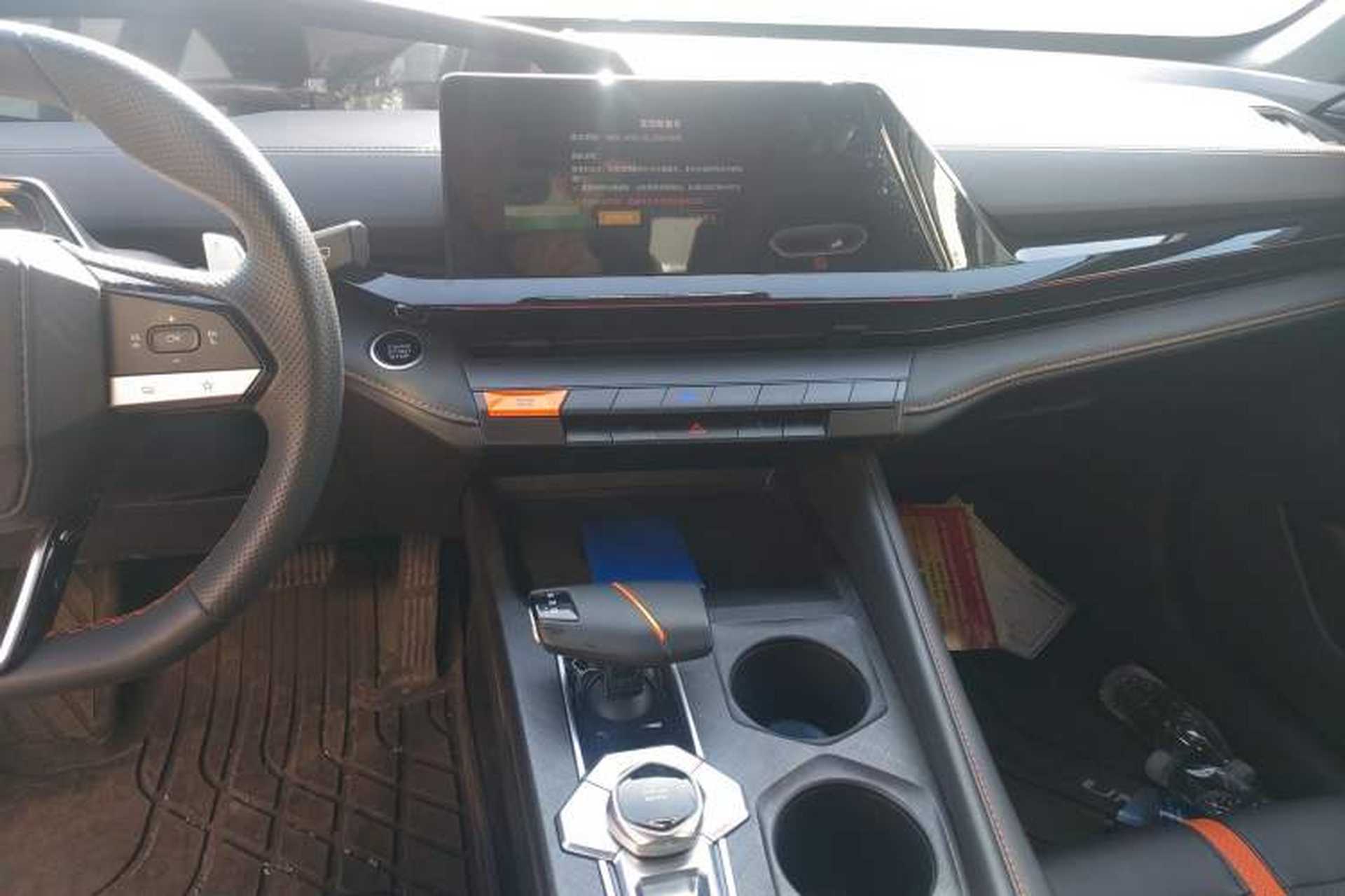 Used CHANGAN UNI-V 2024 1.5T Prestige Edition Audio And AC Panel