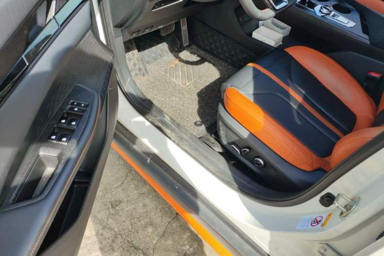 Used CHANGAN UNI-V 2024 1.5T Prestige Sport Edition Driver Seat