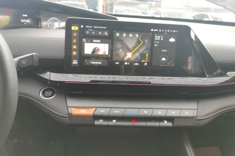 Used CHANGAN UNI-V 2024 1.5T Prestige Edition Audio And AC Panel