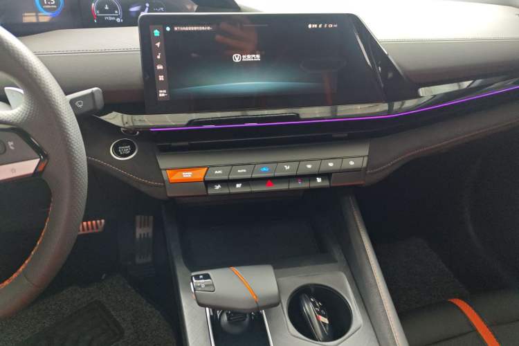 Used CHANGAN UNI-V 2024 1.5T Prestige Sport Edition Audio And AC Panel