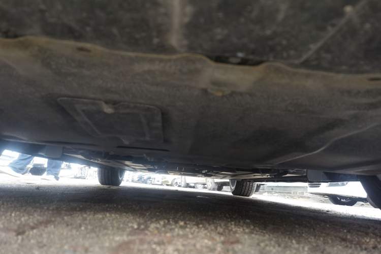 Used CHANGAN UNI-V 2024 1.5T Luxury Edition Chassis Front