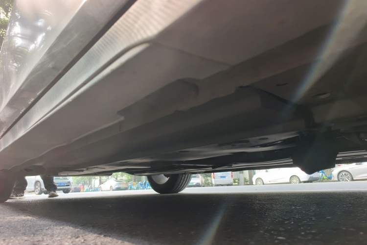 Used CHANGAN UNI-V 2024 1.5T Prestige Edition Chassis Front Right