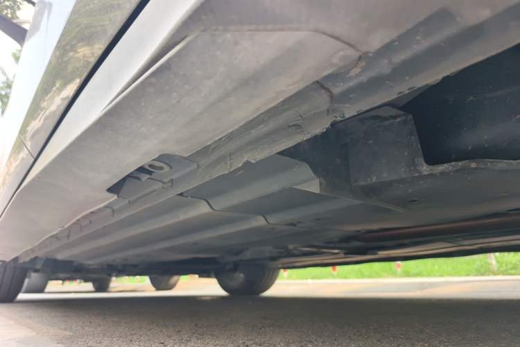 Used CHANGAN UNI-V 2024 1.5T Prestige Edition Chassis Rear Left