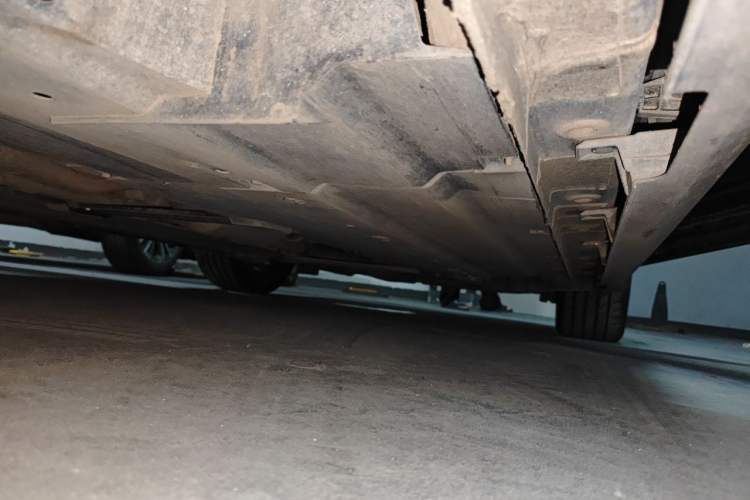 Used CHANGAN UNI-V 2024 1.5T High-Energy Version Chassis Rear Right