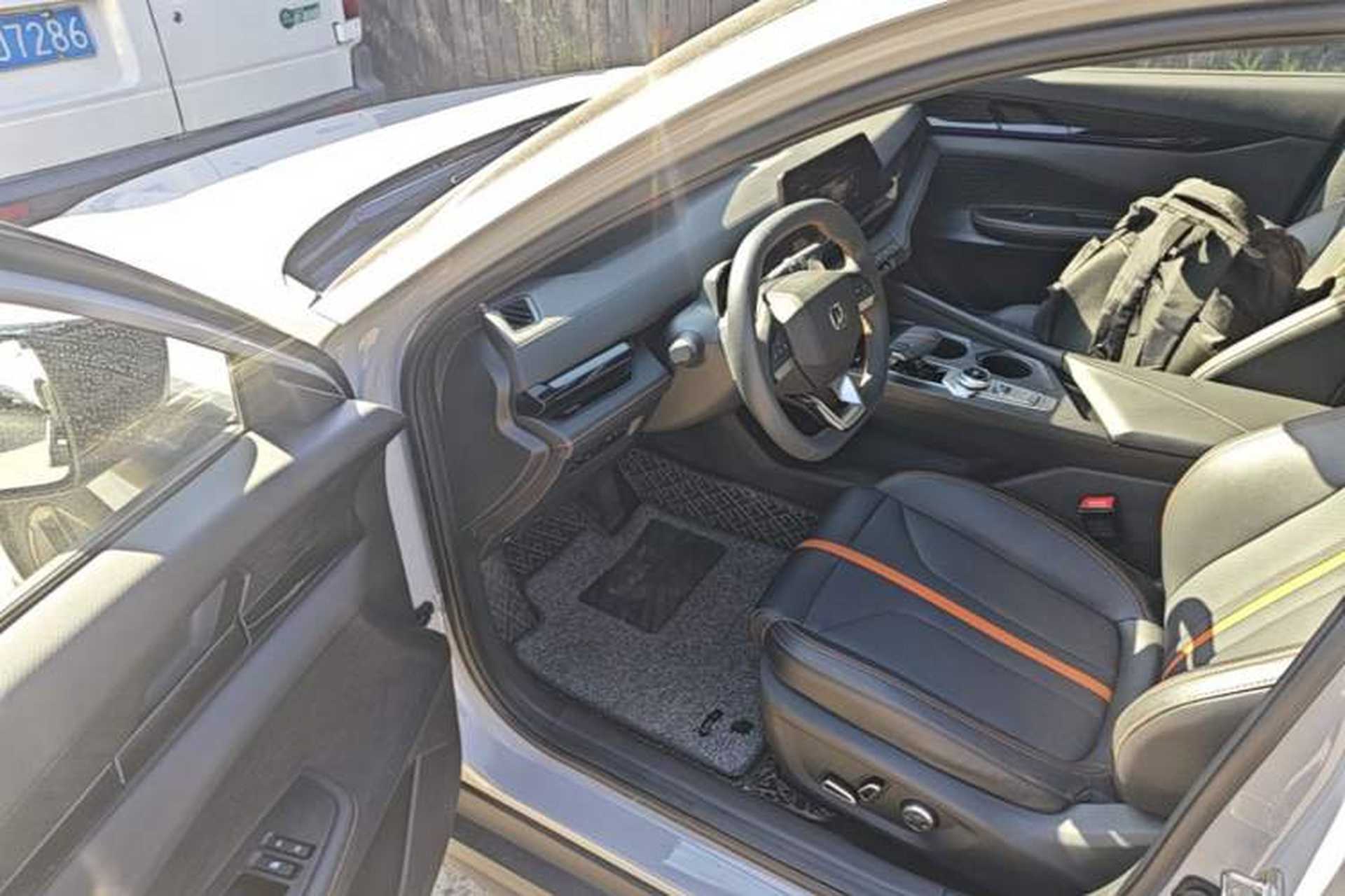Used CHANGAN UNI-V 2024 1.5T Prestige Edition Driver Seat