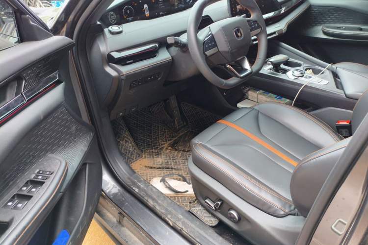 Used CHANGAN UNI-V 2024 1.5T Prestige Edition Driver Seat