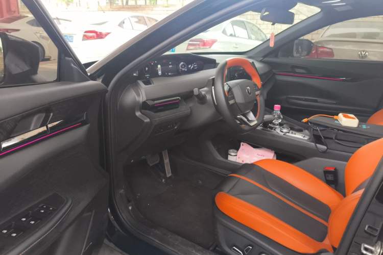 Used CHANGAN UNI-V 2024 1.5T Prestige Sport Edition Driver Seat