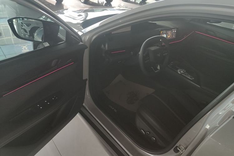 Used CHANGAN UNI-V 2024 1.5T Prestige Edition Driver Seat