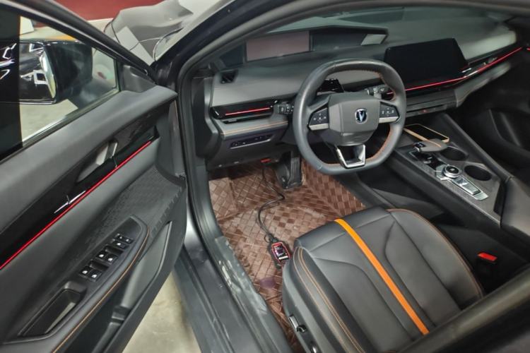 Used CHANGAN UNI-V 2024 1.5T Prestige Edition Driver Seat