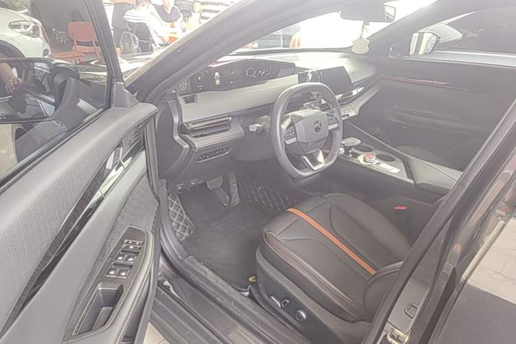 Used CHANGAN UNI-V 2024 1.5T Prestige Edition Driver Seat