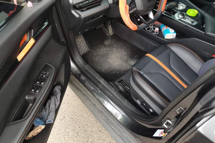Used CHANGAN UNI-V 2024 1.5T Prestige Edition Driver Seat