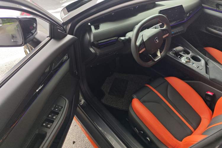 Used CHANGAN UNI-V 2024 1.5T Prestige Sport Edition Driver Seat