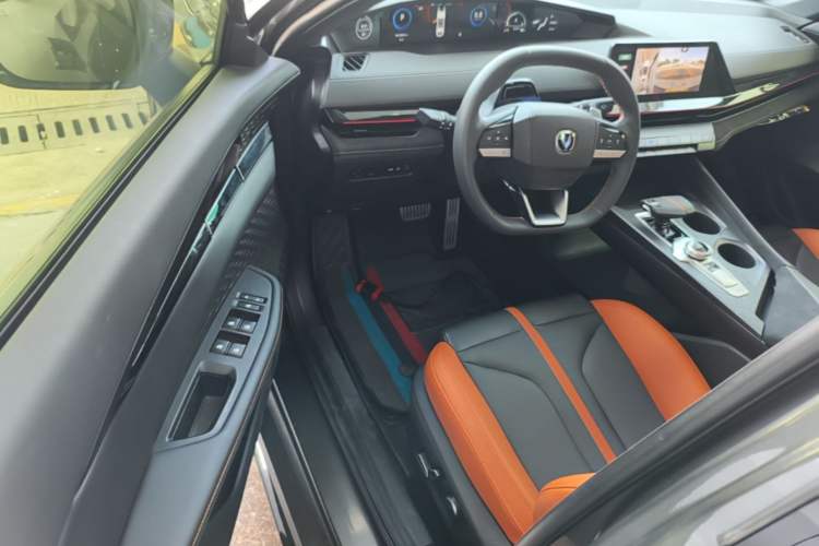 Used CHANGAN UNI-V 2024 1.5T Prestige Sport Edition Driver Seat
