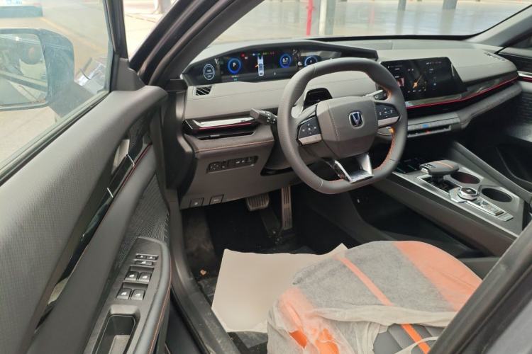 Used CHANGAN UNI-V 2024 1.5T Prestige Sport Edition Driver Seat