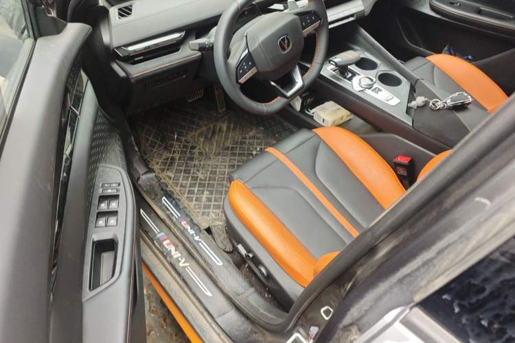 Used CHANGAN UNI-V 2024 1.5T Prestige Sport Edition Driver Seat