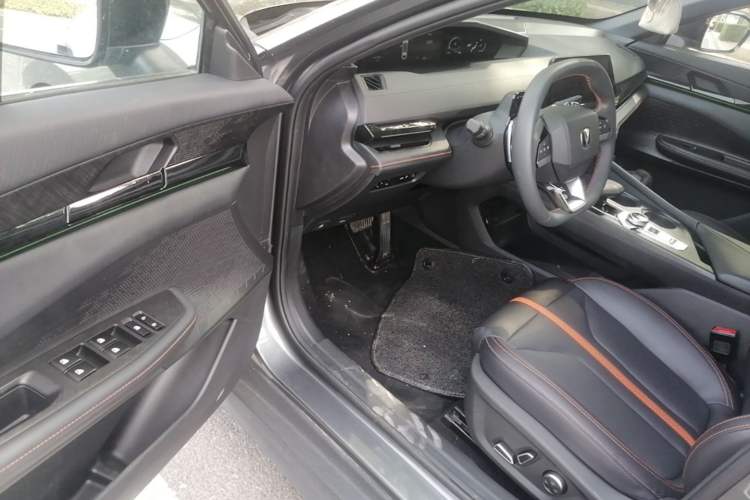 Used CHANGAN UNI-V 2024 1.5T Prestige Edition Driver Seat