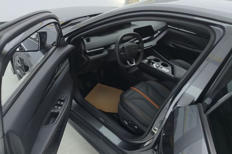 Used CHANGAN UNI-V 2024 1.5T Prestige Edition Driver Seat