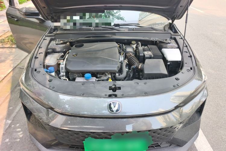 Used CHANGAN UNI-V 2024 1.5T Prestige Edition Engine Bay