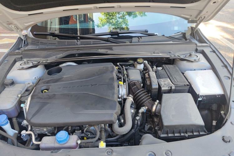 Used CHANGAN UNI-V 2024 1.5T Prestige Sport Edition Engine Bay