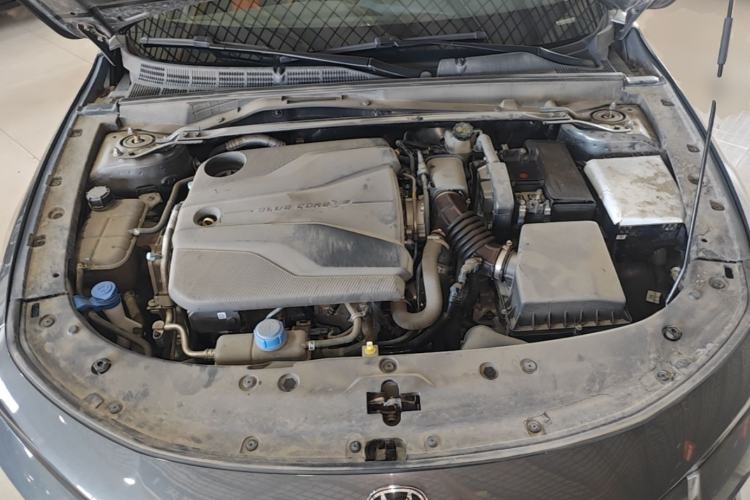Used CHANGAN UNI-V 2024 1.5T Prestige Sport Edition Engine Bay