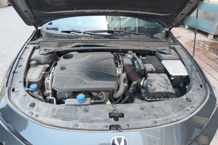 Used CHANGAN UNI-V 2024 1.5T Prestige Sport Edition Engine Bay