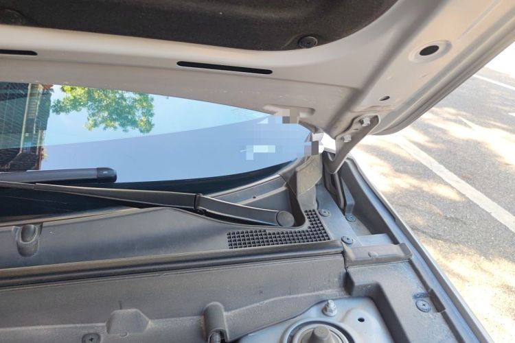 Used CHANGAN UNI-V 2024 1.5T Prestige Sport Edition Engine Bay Left