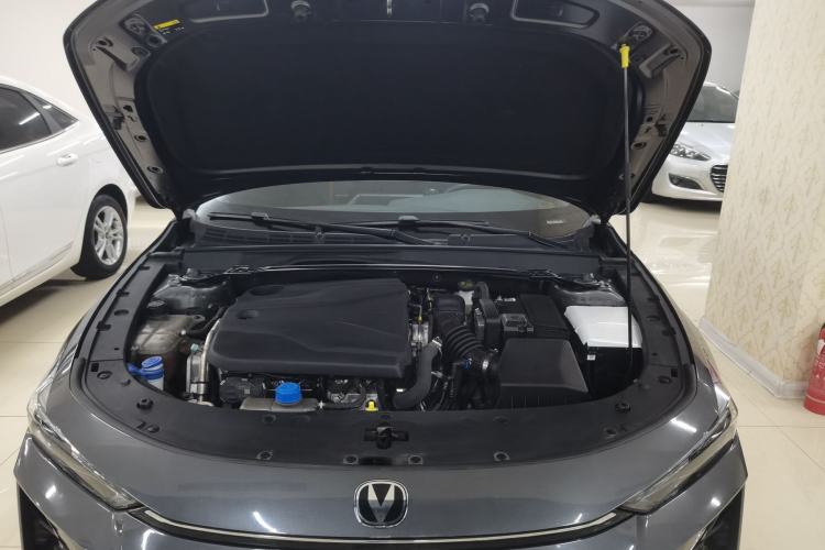 Used CHANGAN UNI-V 2024 1.5T Prestige Edition Engine Bay