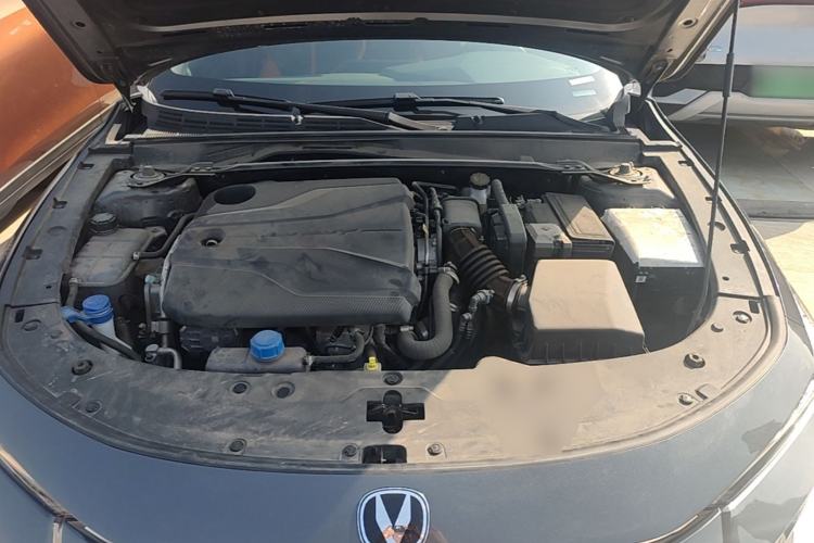 Used CHANGAN UNI-V 2024 1.5T Prestige Sport Edition Engine Bay