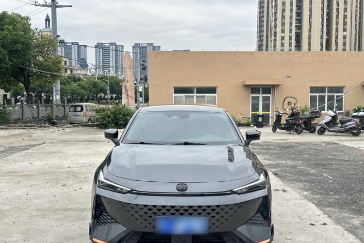 Used CHANGAN UNI-V 2024 1.5T Prestige Sport Edition Exterior 1