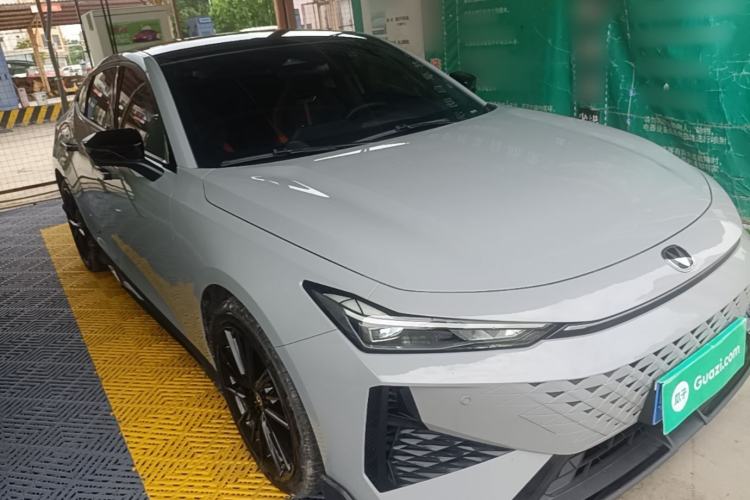 Used CHANGAN UNI-V 2024 1.5T Prestige Sport Edition Exterior 1