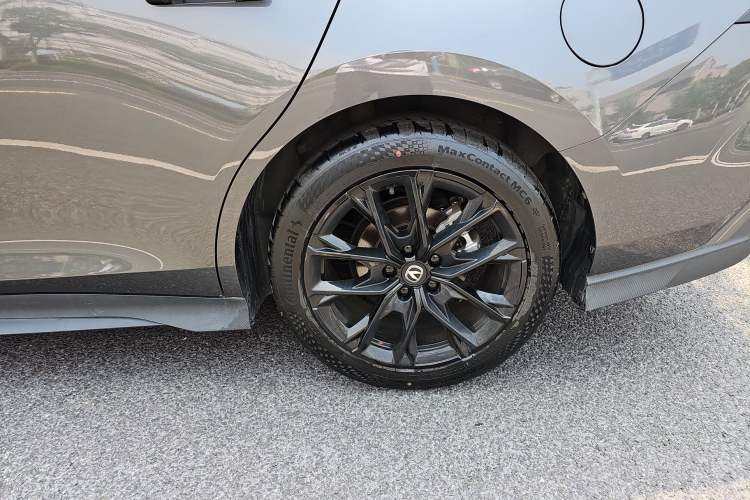 Used CHANGAN UNI-V 2024 1.5T Prestige Edition Exterior 2