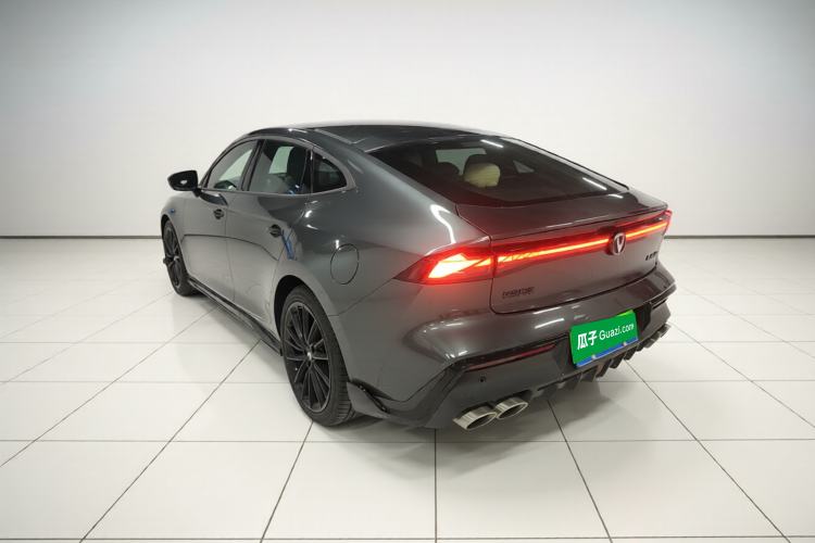 Used CHANGAN UNI-V 2024 2.0T Classic Sport Edition Exterior 2