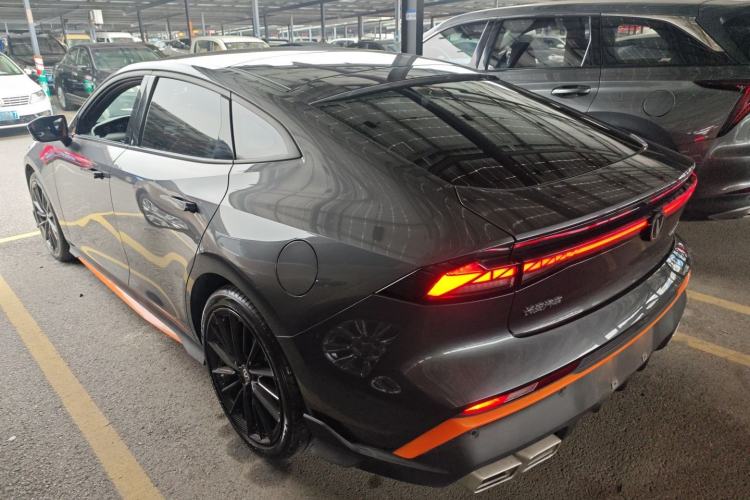 Used CHANGAN UNI-V 2024 1.5T Prestige Sport Edition Exterior 2