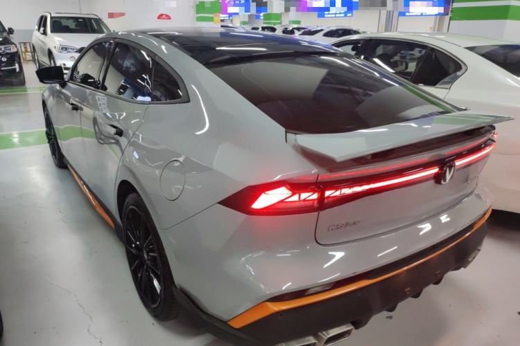 Used CHANGAN UNI-V 2024 1.5T Prestige Sport Edition Exterior 2