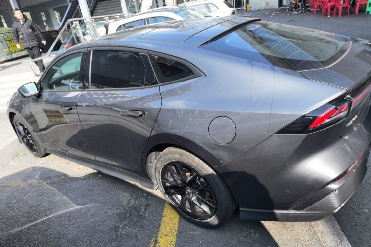Used CHANGAN UNI-V 2024 1.5T Prestige Edition Exterior 3