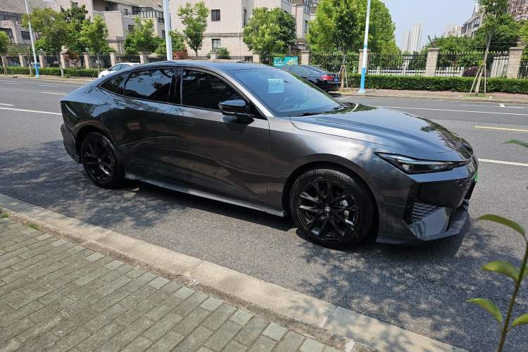 Used CHANGAN UNI-V 2024 1.5T Prestige Edition Exterior 3