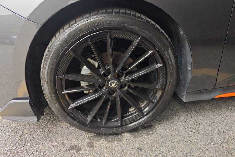 Used CHANGAN UNI-V 2024 1.5T Prestige Sport Edition Exterior 4
