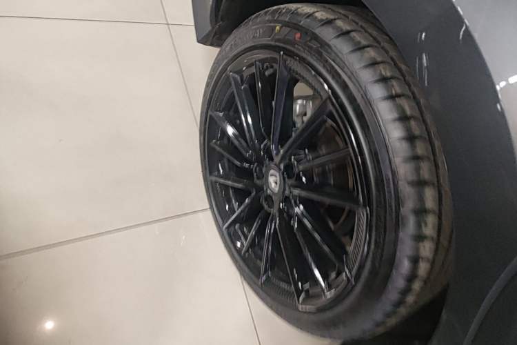 Used CHANGAN UNI-V 2024 1.5T Prestige Sport Edition Exterior 5