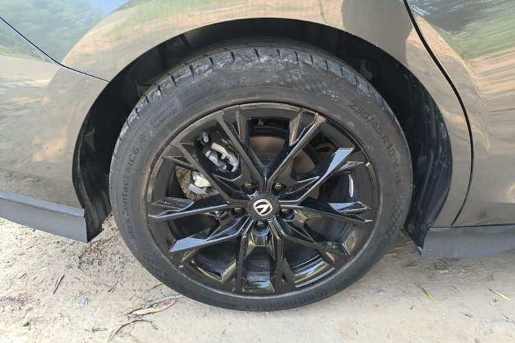 Used CHANGAN UNI-V 2024 1.5T Prestige Edition Exterior 5
