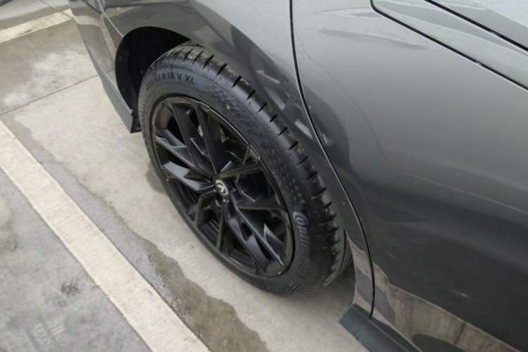 Used CHANGAN UNI-V 2024 1.5T Prestige Edition Exterior 5