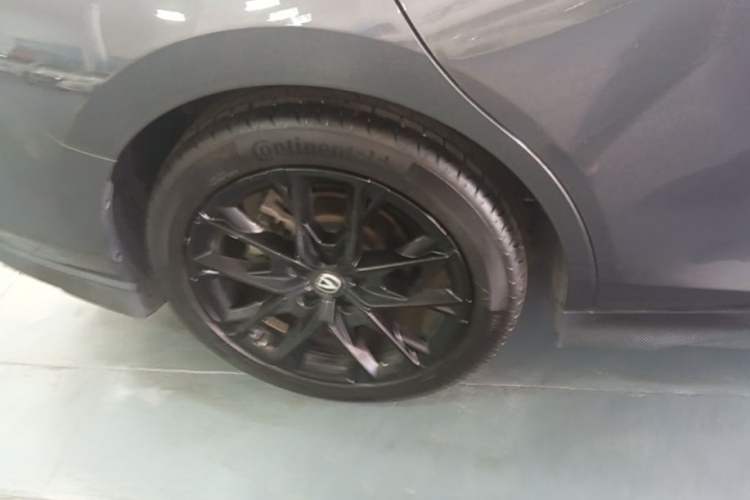 Used CHANGAN UNI-V 2024 1.5T Smart Navigation Version Exterior 5