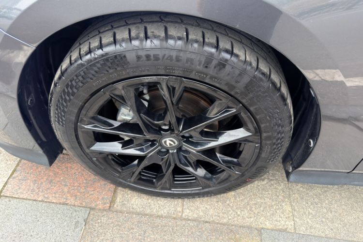 Used CHANGAN UNI-V 2024 1.5T Prestige Edition Exterior 6