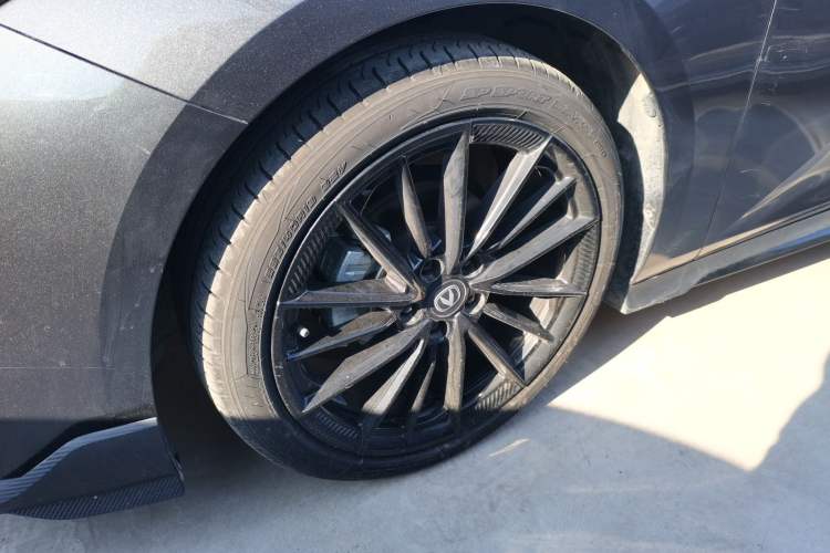 Used CHANGAN UNI-V 2024 1.5T Prestige Sport Edition Exterior 7