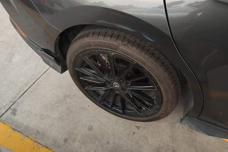 Used CHANGAN UNI-V 2024 1.5T Prestige Sport Edition Exterior 8