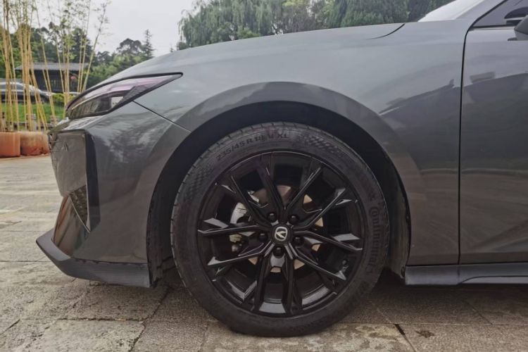 Used CHANGAN UNI-V 2024 1.5T Prestige Edition Exterior 9