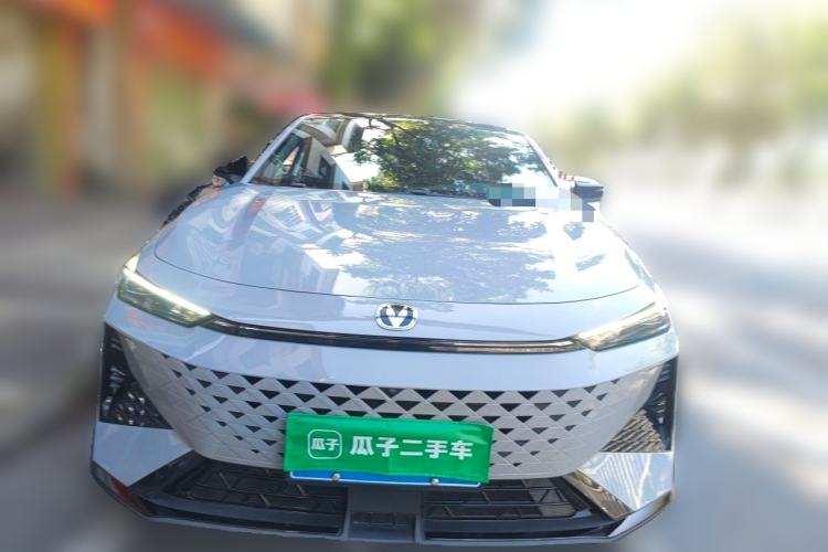 Used CHANGAN UNI-V 2024 1.5T Prestige Sport Edition Front