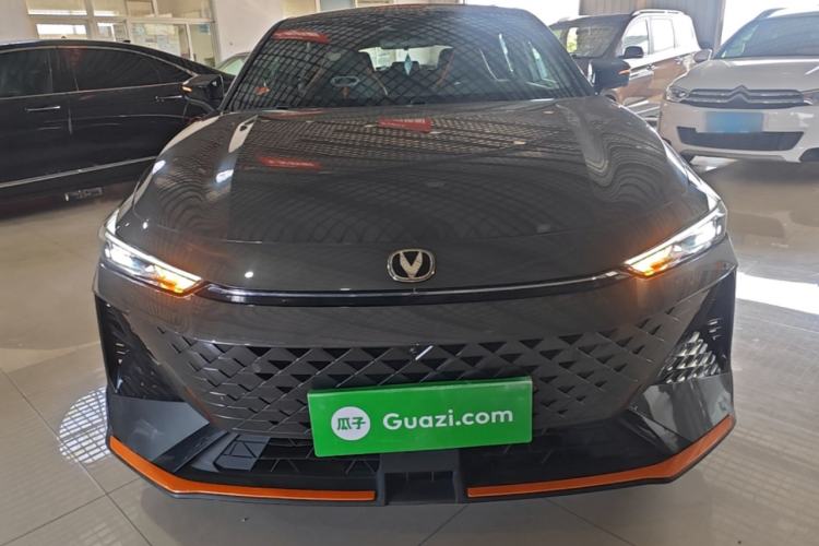 Used CHANGAN UNI-V 2024 1.5T Prestige Sport Edition Front