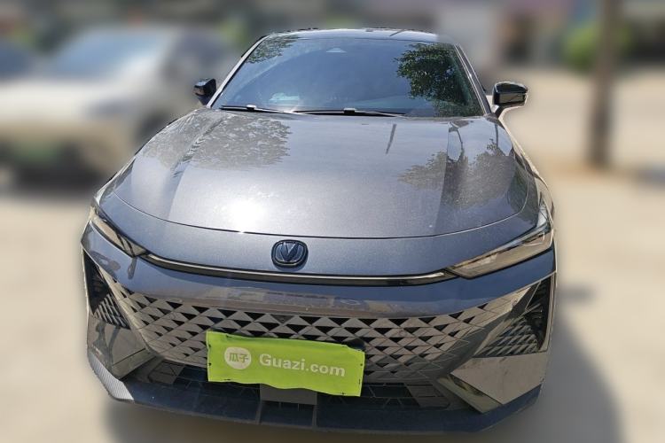 Used CHANGAN UNI-V 2024 1.5T Prestige Edition Front