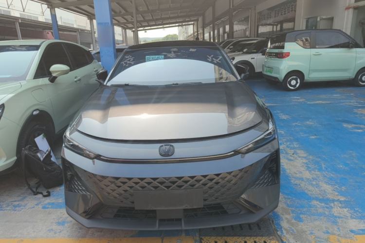 Used CHANGAN UNI-V 2024 1.5T Prestige Edition Front