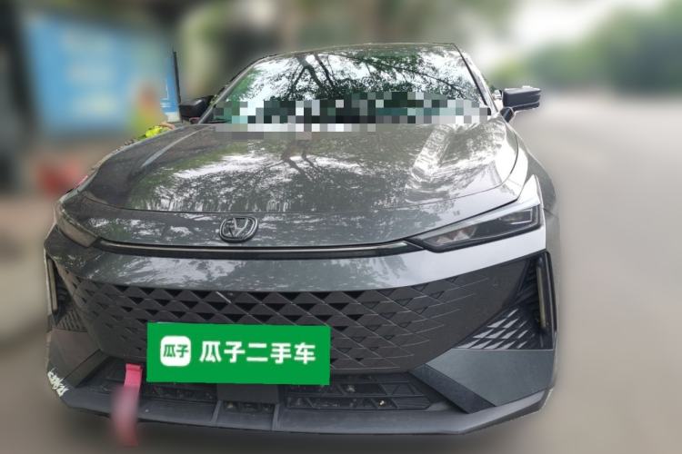 Used CHANGAN UNI-V 2024 1.5T Prestige Edition Front